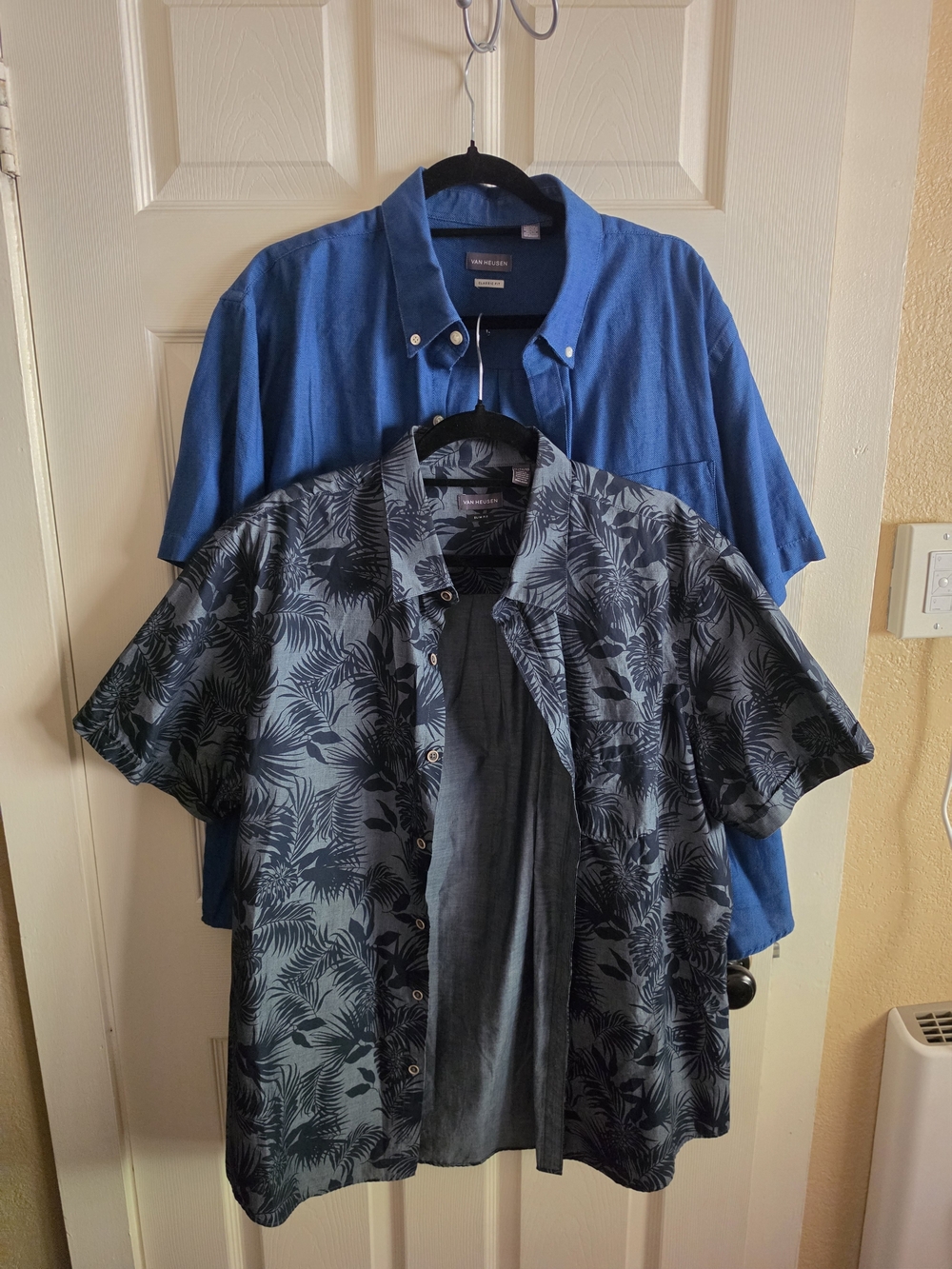 Van Husen Men's Short-Sleeve Button-Up Shirts